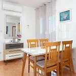 公寓 Family Friendly Seaside Sevid, Trogir - 4286