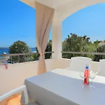 Family Friendly Seaside Sevid, Trogir - 4286 公寓