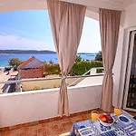 公寓 Family Friendly Seaside Sevid, Trogir - 4286