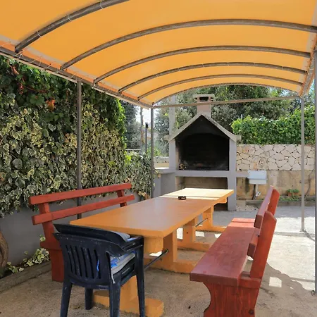 Apartman Family Friendly Seaside Sevid, Trogir - 4286 *