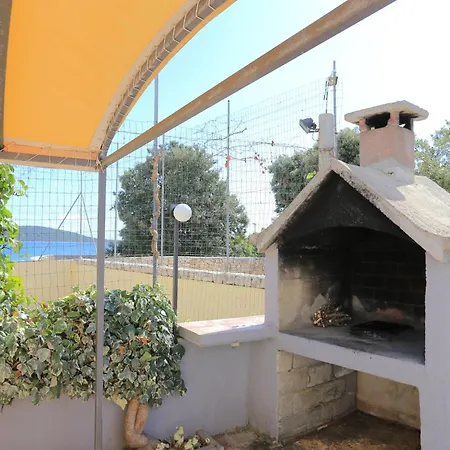 公寓 Family Friendly Seaside Sevid, Trogir - 4286 *