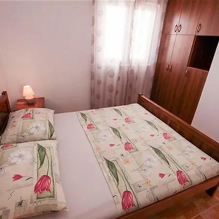 Apartman Family Friendly Seaside Sevid, Trogir - 4286 Marina