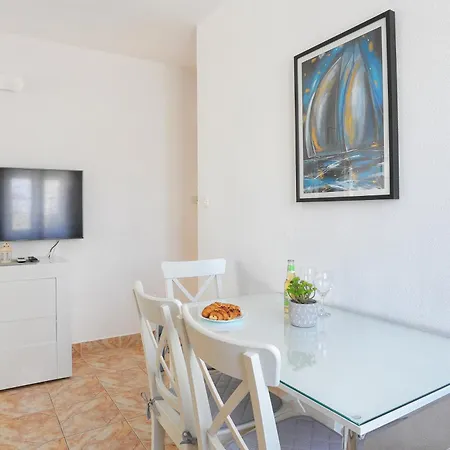 Apartman Family Friendly Seaside Sevid, Trogir - 4286 Marina