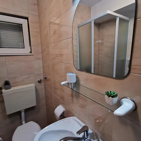 Family Friendly Seaside Sevid, Trogir - 4286 Apartman