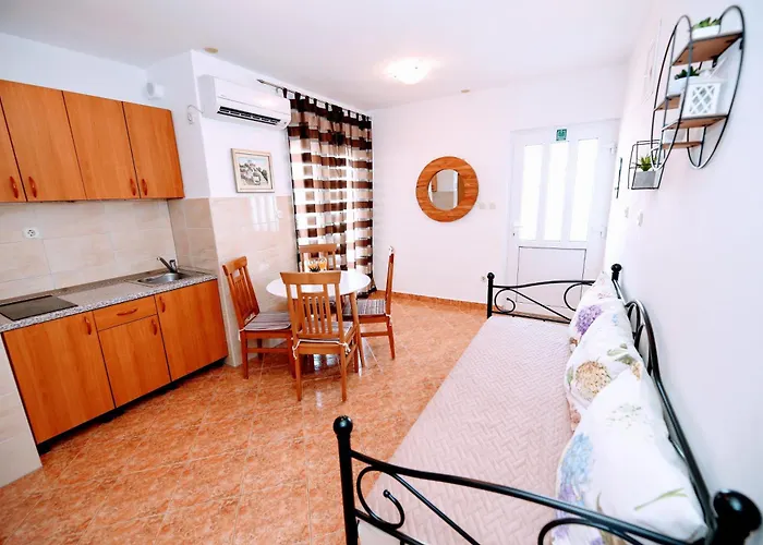 Family Friendly Seaside Sevid, Trogir - 4286