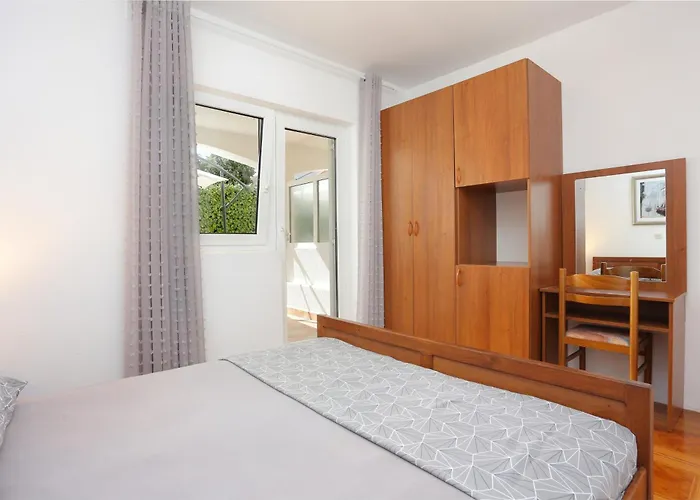 Family Friendly Seaside Sevid, Trogir - 4286 Apartament *