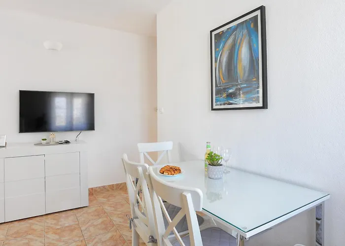 Apartament Family Friendly Seaside Sevid, Trogir - 4286 Marina