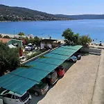 Apartment Family Friendly Seaside Sevid, Trogir - 4286 Marina