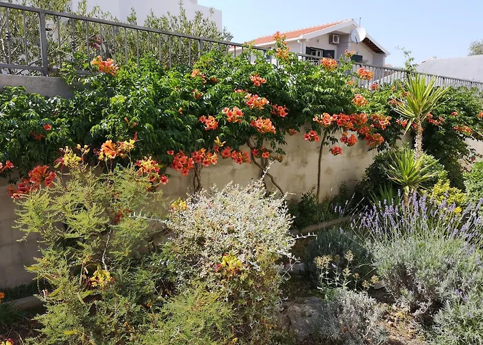 Family Friendly Seaside Sevid, Trogir - 4286 Marina