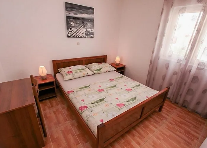 Daire Family Friendly Seaside Sevid, Trogir - 4286 Marina
